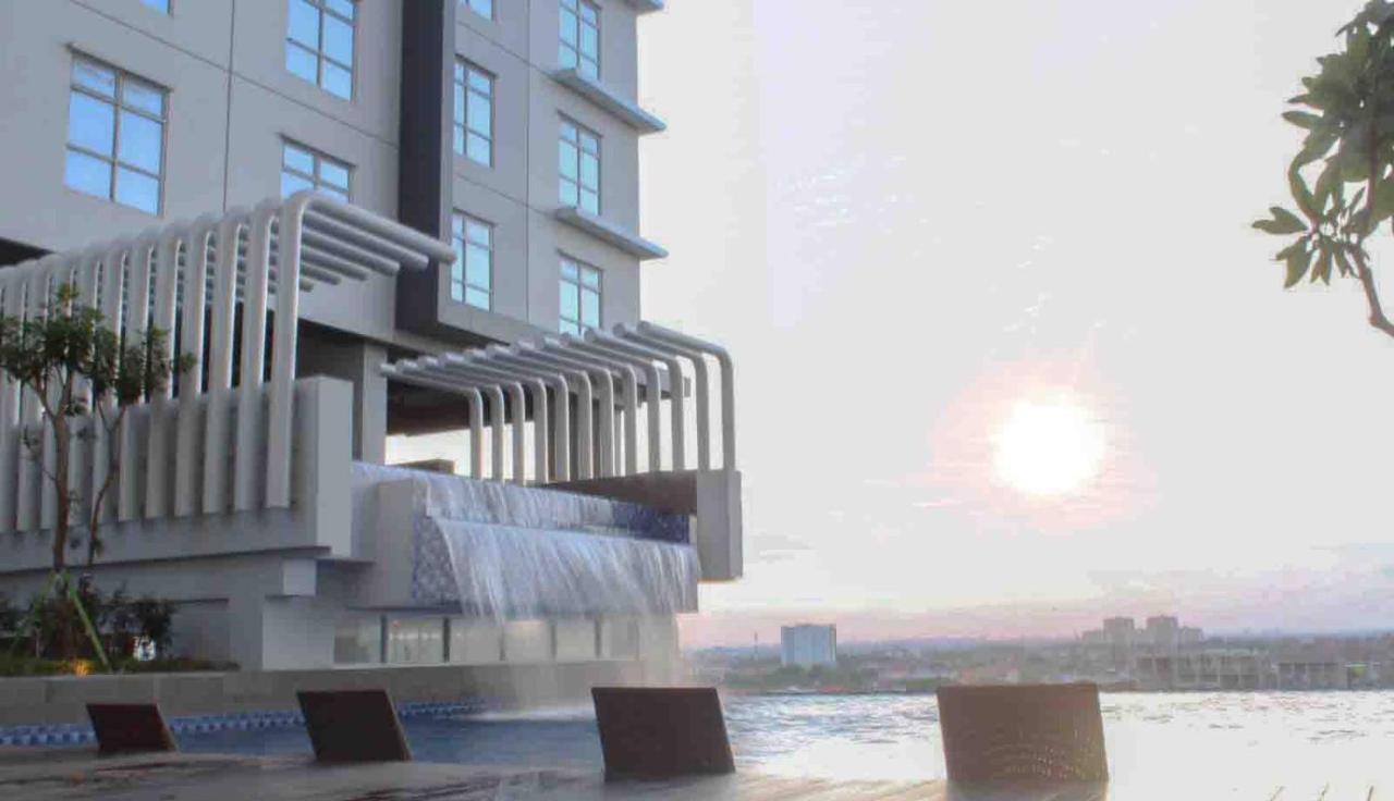 Bess Mansion Hotel Surabaya Wonocolo Екстер'єр фото